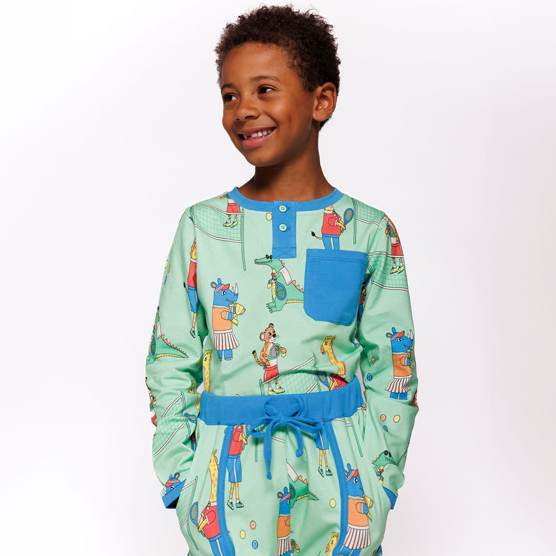 Langarmshirt mit Tennisspiel