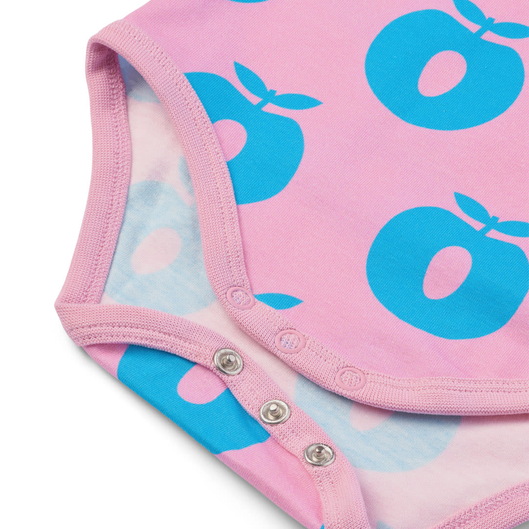 Langärmliger Baby Body mit Äpfeln