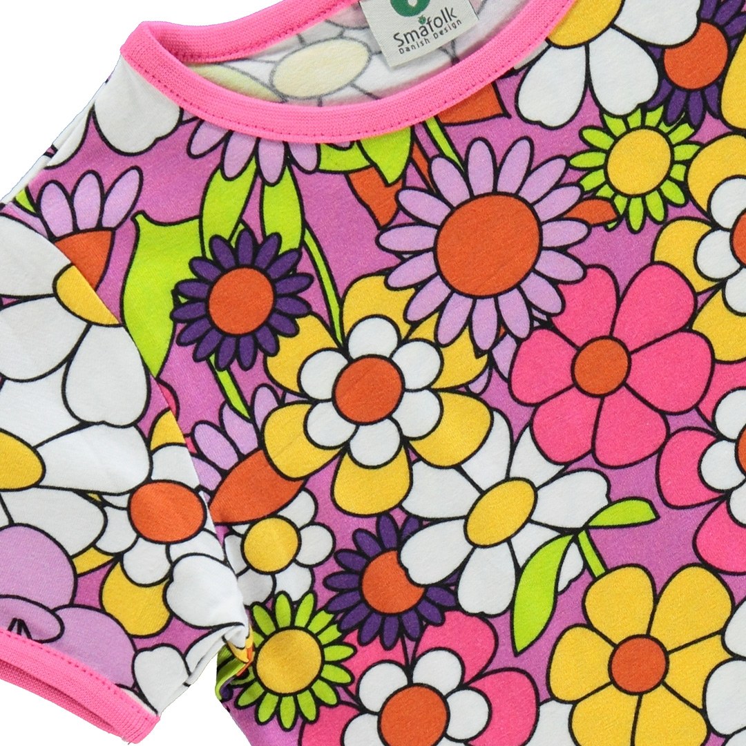 T-shirt mit Blumen