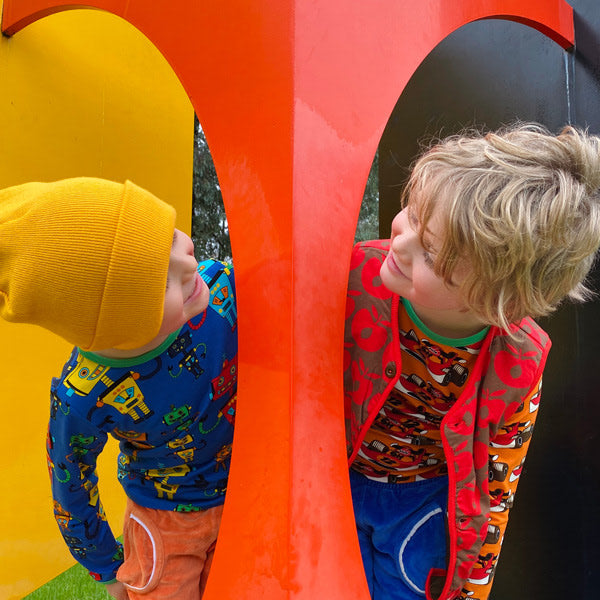 Langarmshirt mit Rennwagenmotiv