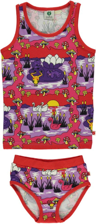 Underwear Girl. Swan & Frog