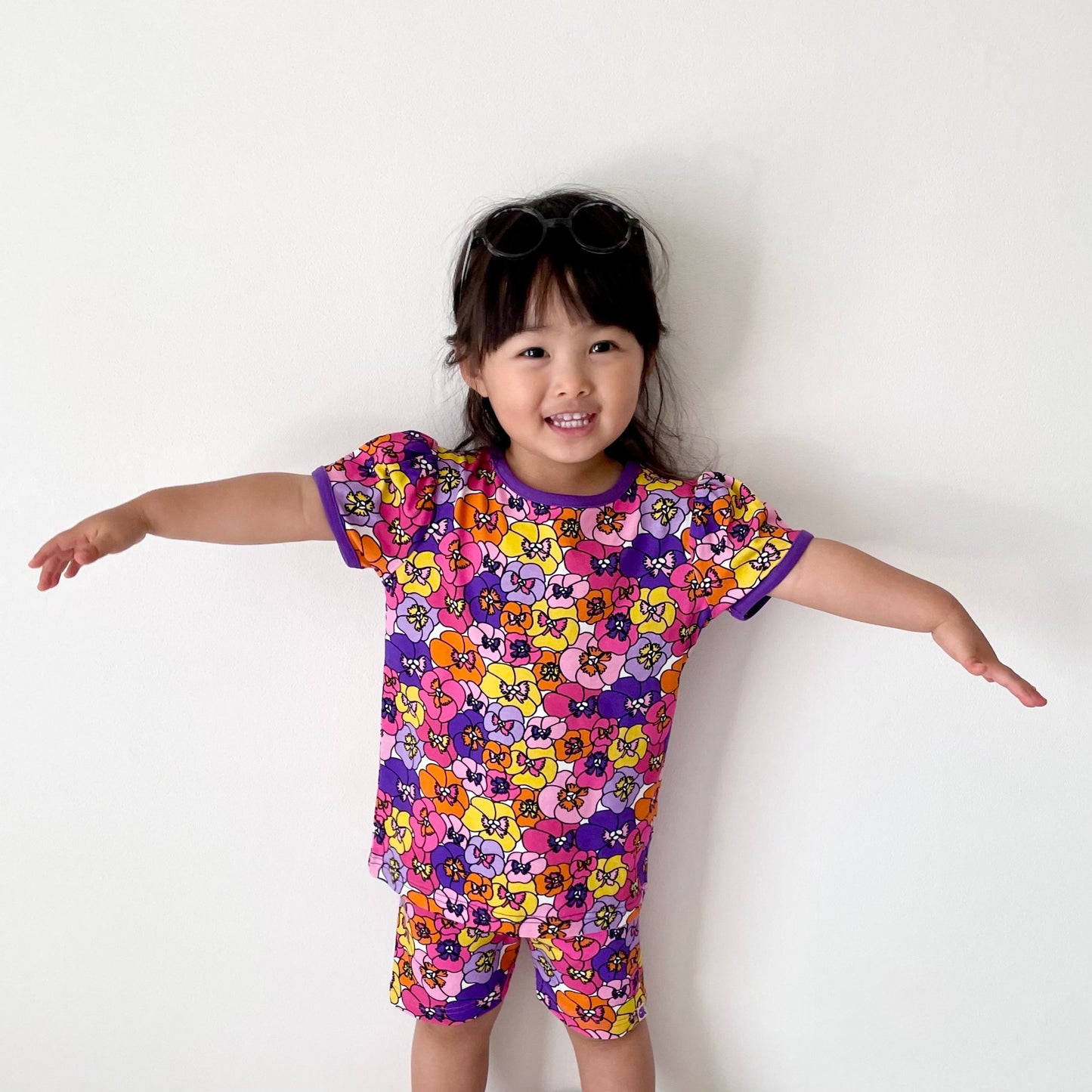 Set mit T-Shirt und Leggings mit Blumen