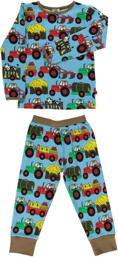Nightwear. Tractor