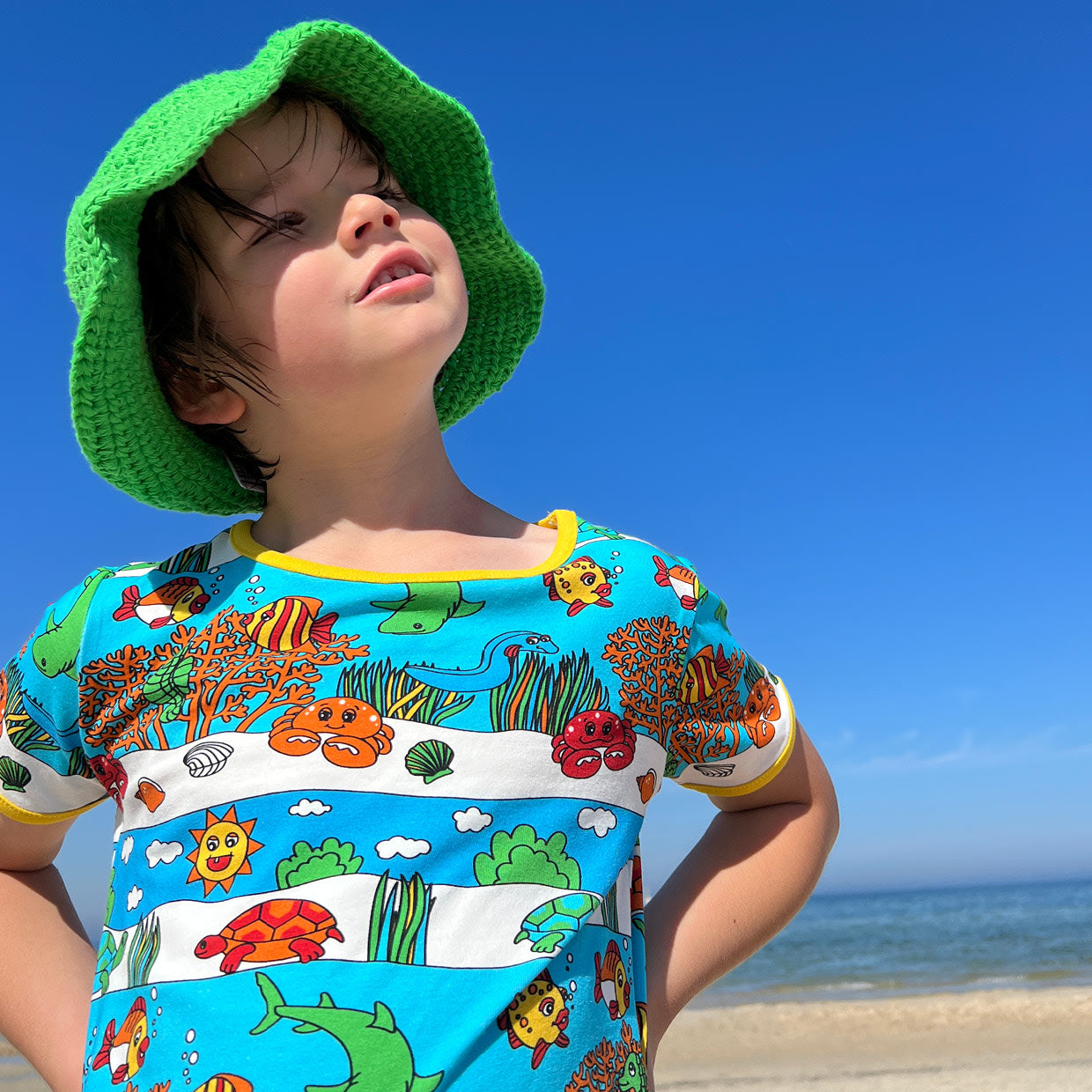 T-shirt mit Unterwasserlandschaften