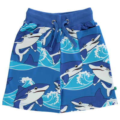 Shorts mit Haien