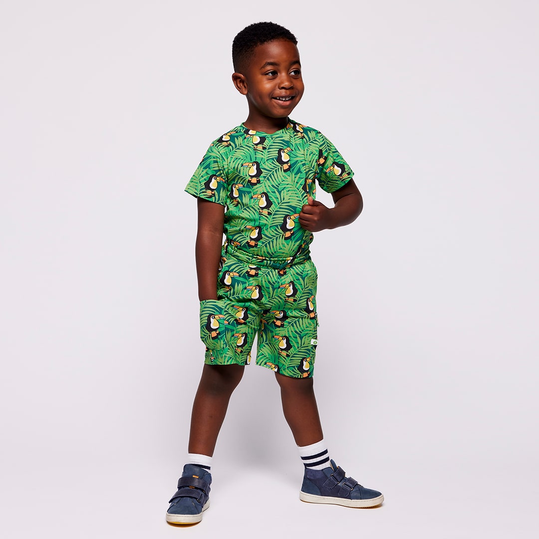 Vogt Shorts mit Tukanen