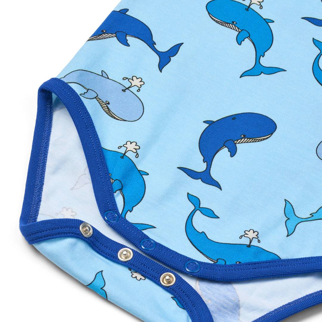 Elstar Kurzärmeliger Baby Body mit Walen