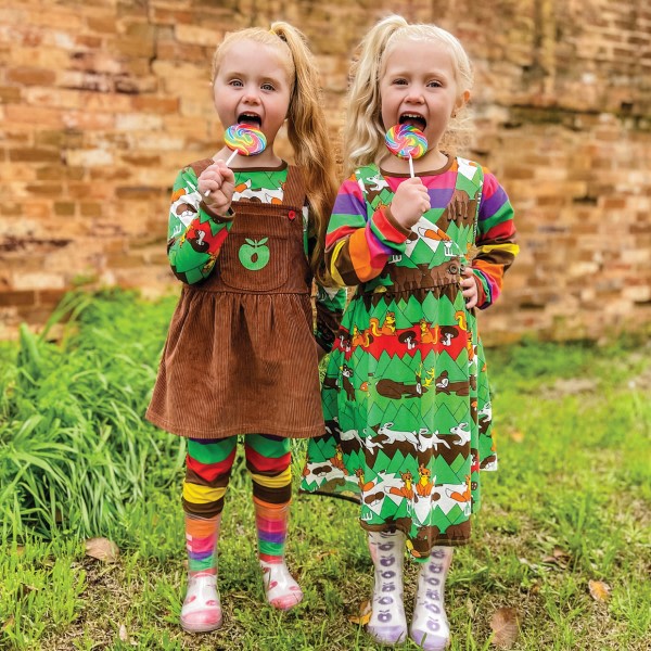 Kleid mit Weihnachtslandschaft